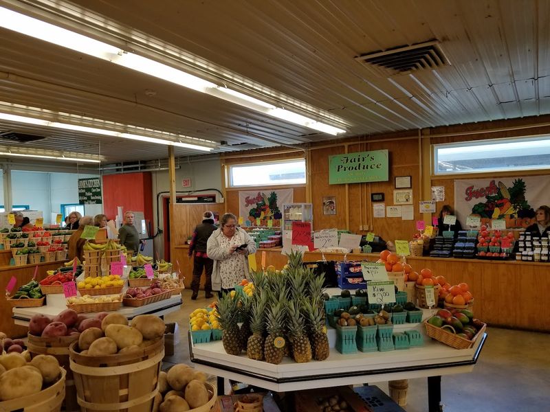Fresh Produce, Flowers, and the Farmer's Market Spirit Fresh Produce, Flowers, and the Farmer's Market Spirit