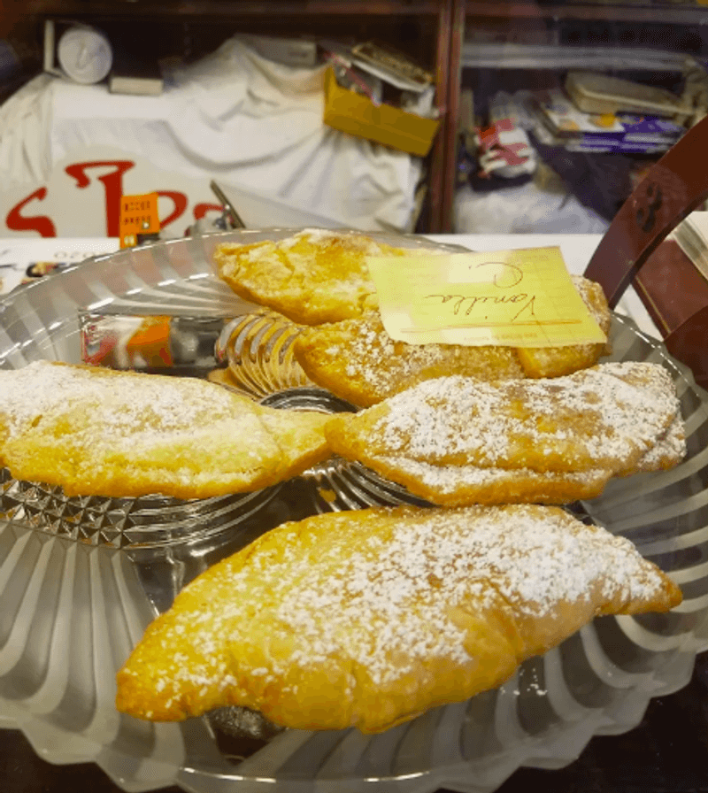 Fried Pies With a Devoted Following Fried Pies With a Devoted Following