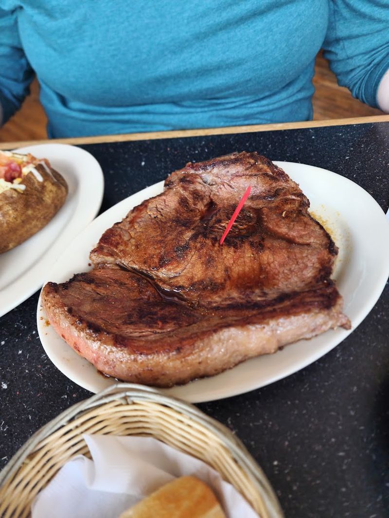 Friendly Service That Regulars Rave About