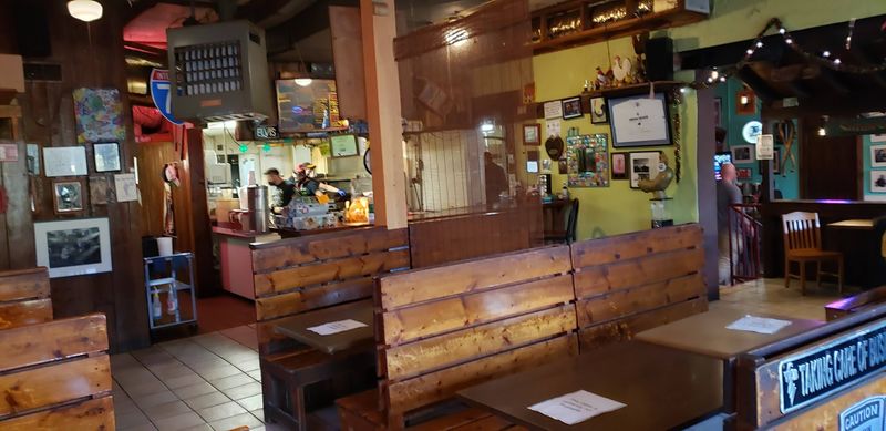 Friendly Service and Fast Plates Friendly Service and Fast Plates