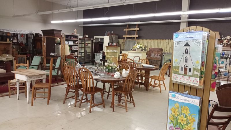 Furniture and Larger Finds Worth Hunting For
