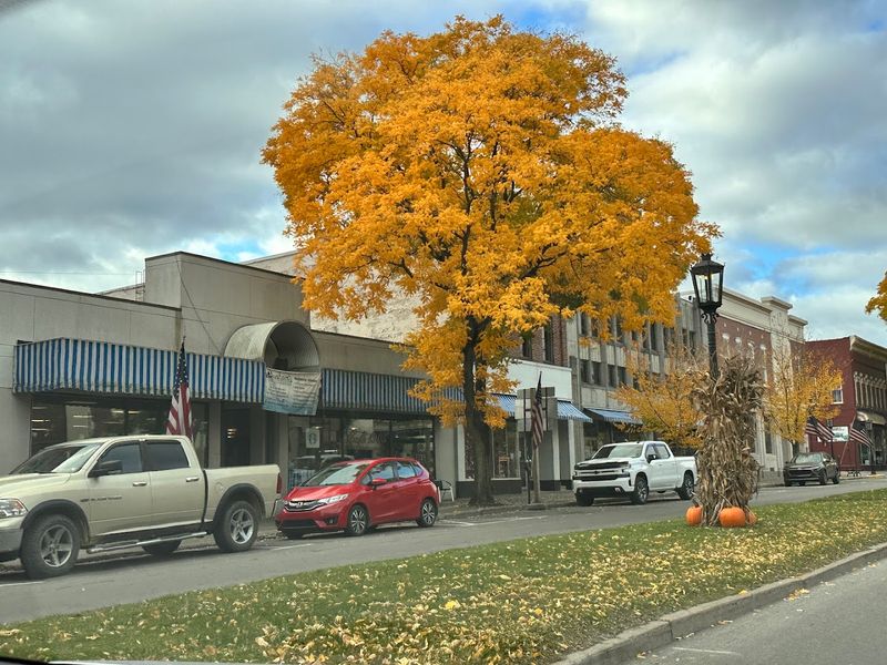 Gas-Lit Streets and the Town That Sets the Scene Gas-Lit Streets and the Town That Sets the Scene