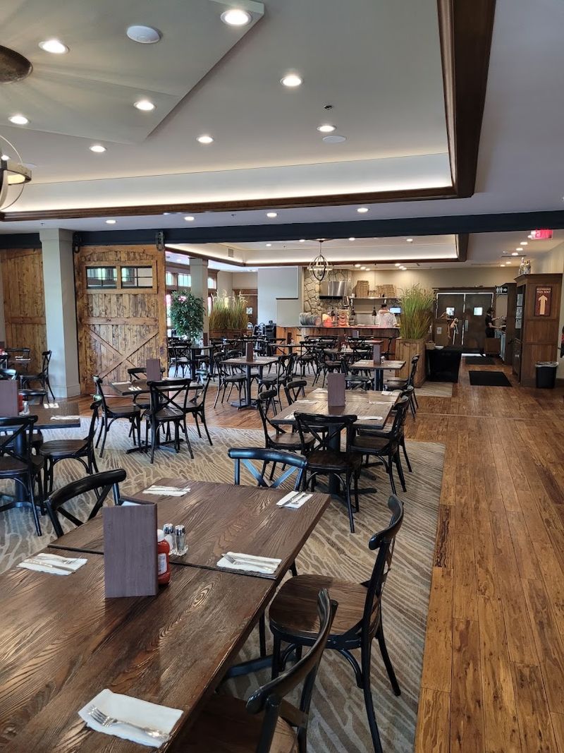 Getting a Table and When to Show Up Getting a Table and When to Show Up
