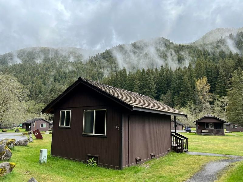 Going Off the Grid: No Cell Service, No Wi-Fi Going Off the Grid: No Cell Service, No Wi-Fi