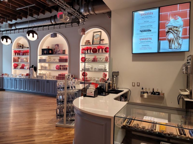 Goo Goo Chocolate Co., Nashville