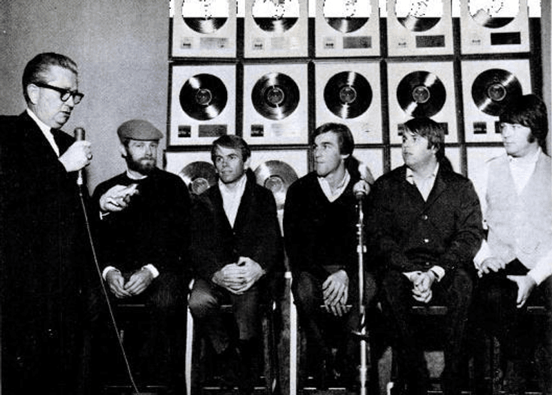 Good Vibrations – The Beach Boys (1966) Good Vibrations – The Beach Boys (1966)