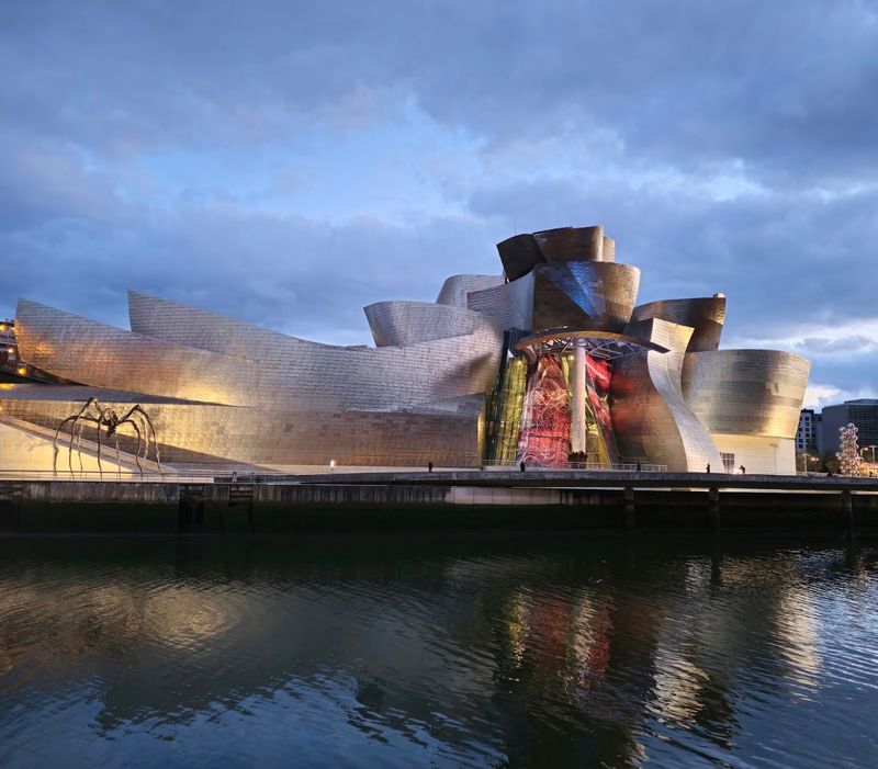 Guggenheim Museum Bilbao - Bilbao, Spain Guggenheim Museum Bilbao - Bilbao, Spain