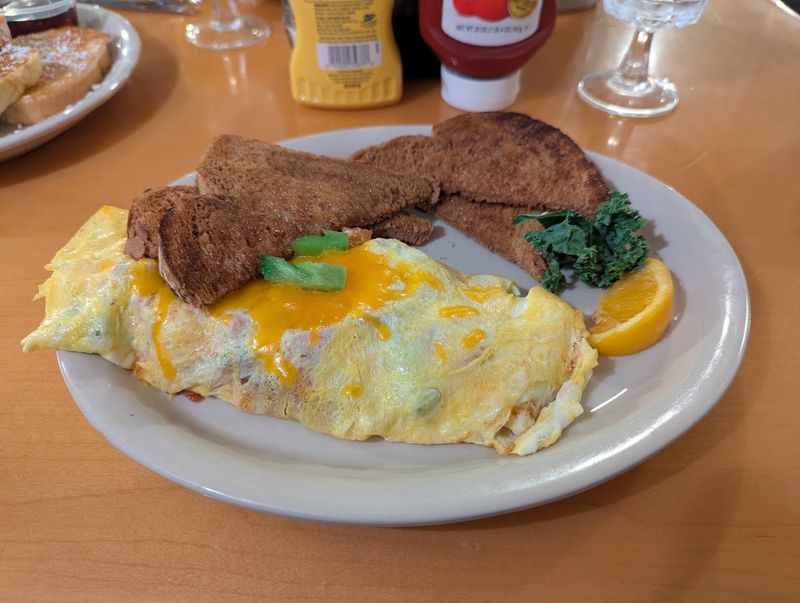 Hearty Breakfasts That Hold You Through The Drive Hearty Breakfasts That Hold You Through The Drive
