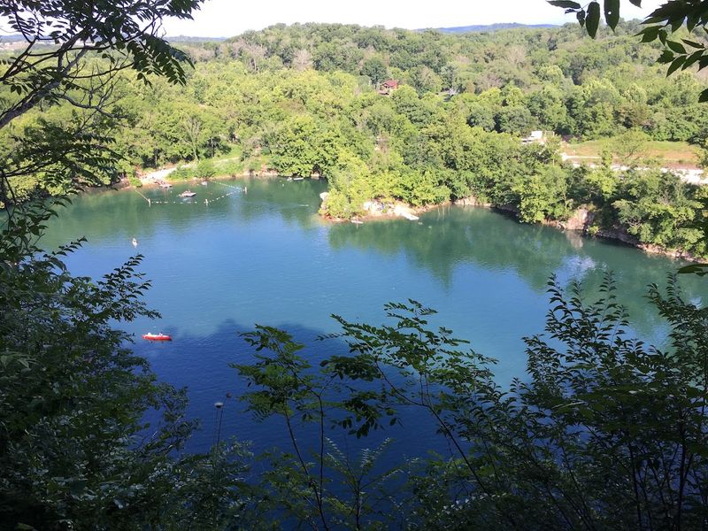 Hiking the Tharp Trace and Quarry Trails Hiking the Tharp Trace and Quarry Trails