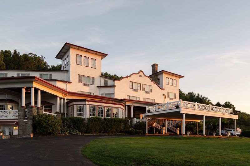 Historic Summit Inn Resort, Farmington, Pennsylvania