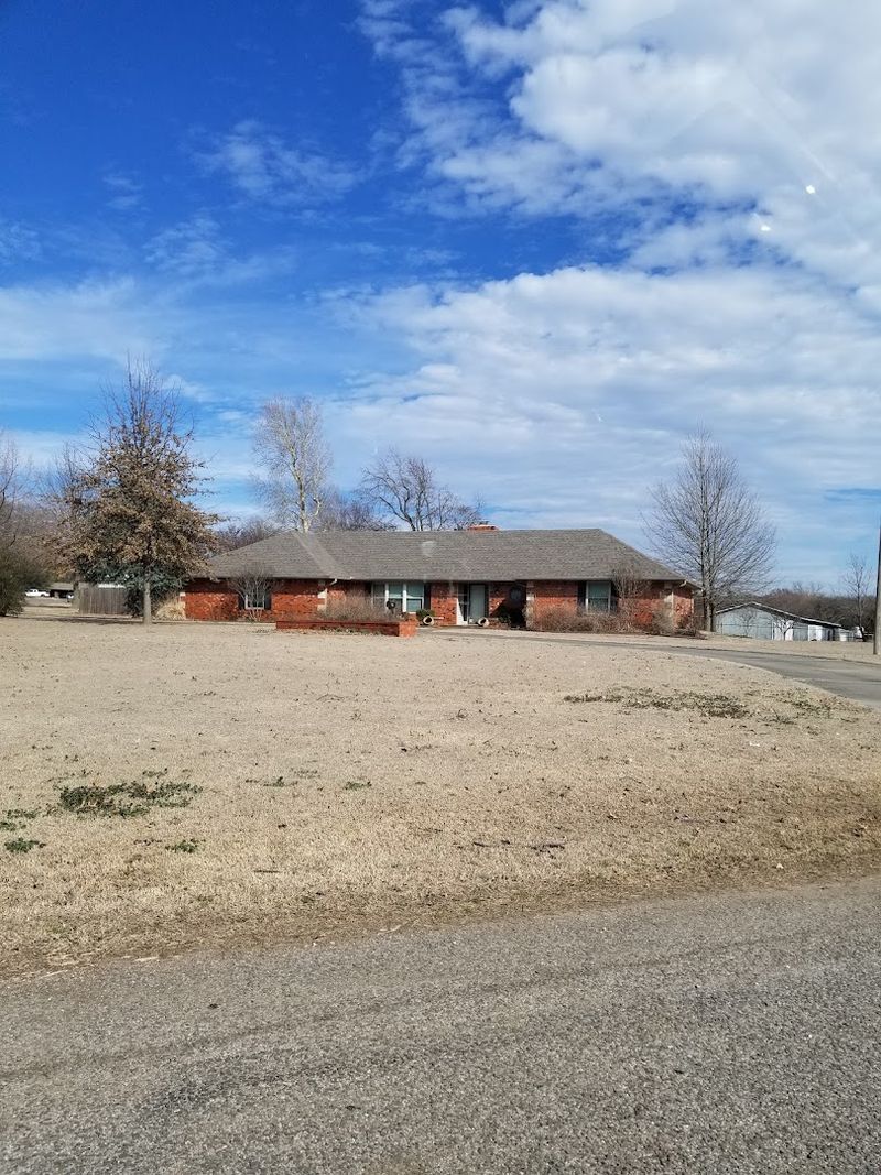 Holdenville