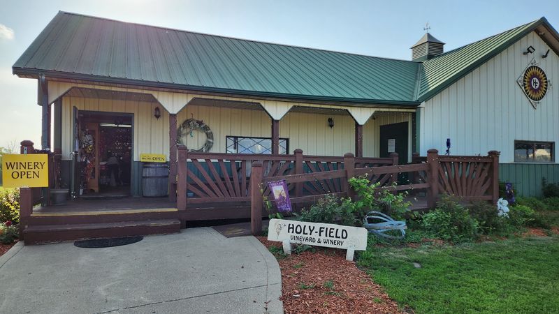Holy-Field Vineyard & Winery, Basehor, Kansas Holy-Field Vineyard & Winery, Basehor, Kansas