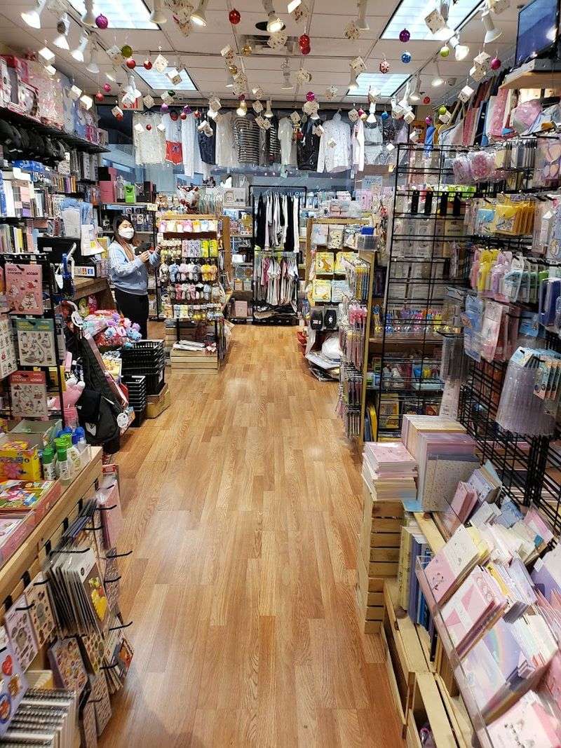 Home Goods, Beauty, and More Beyond the Grocery Aisles Home Goods, Beauty, and More Beyond the Grocery Aisles