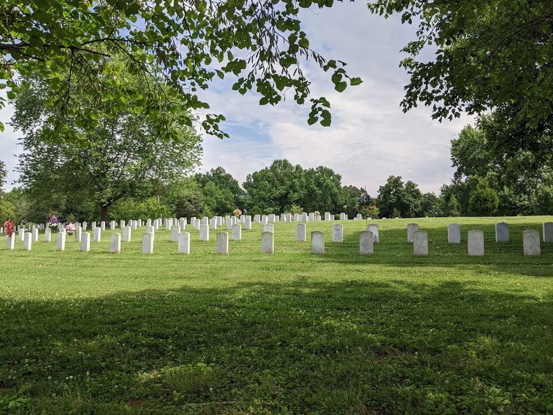 Honoring Those Who Fell Honoring Those Who Fell