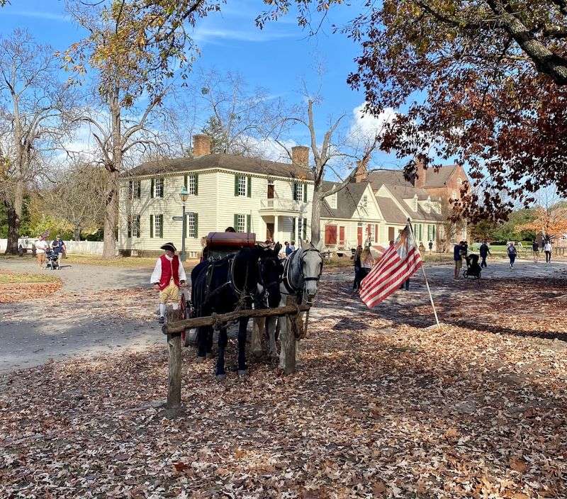 Horse-Drawn Carriages Rolling Through the 18th Century Horse-Drawn Carriages Rolling Through the 18th Century