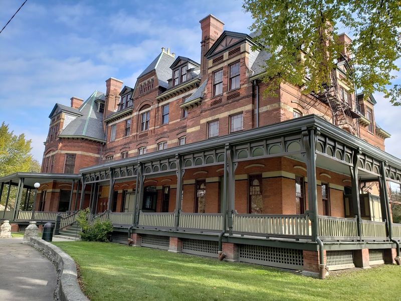Hotel Florence: The Crown Jewel of the Planned Community