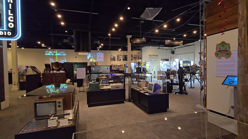 How the Museum Traces the Full Arc from Telegraphy to Mobile Phones How the Museum Traces the Full Arc from Telegraphy to Mobile Phones
