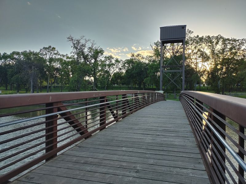 How the Park Connects to the Broader Moorhead Trail Network How the Park Connects to the Broader Moorhead Trail Network