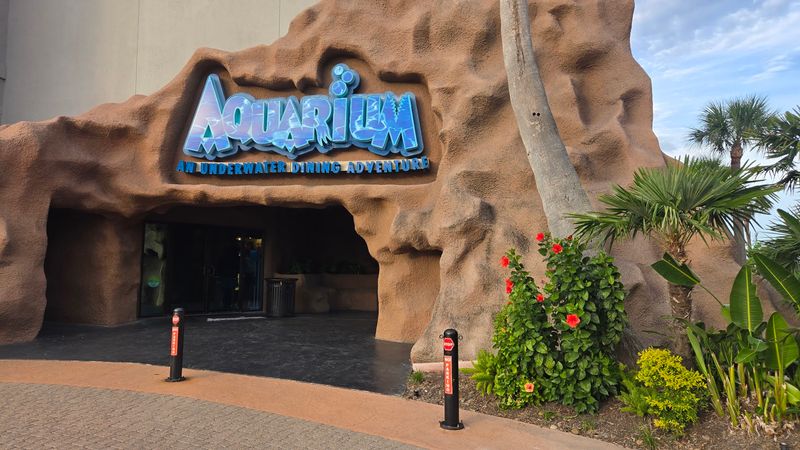 How the Restaurant Fits Into the Kemah Boardwalk Experience