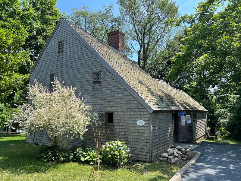 Hoxie House, Sandwich, Massachusetts (c. 1675) Hoxie House, Sandwich, Massachusetts (c. 1675)