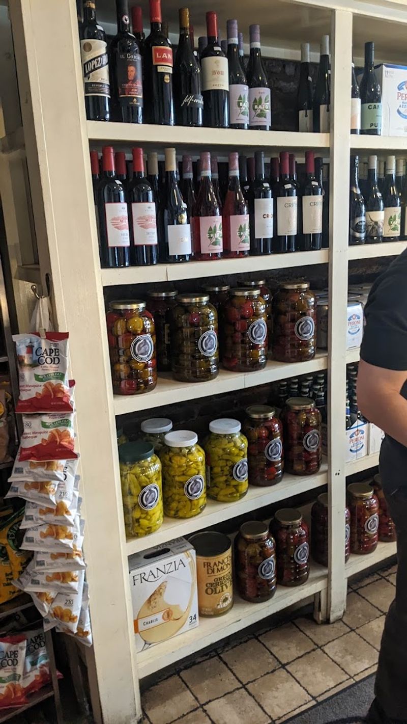 Imported Italian Goods Worth Browsing Imported Italian Goods Worth Browsing