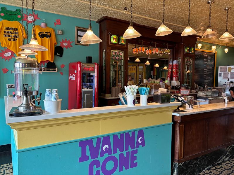 Ivanna Cone, Lincoln Ivanna Cone, Lincoln