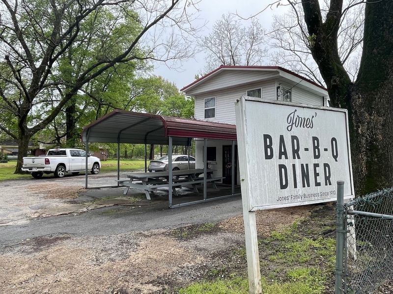 Jones Bar-B-Q Diner, Marianna, Arkansas
