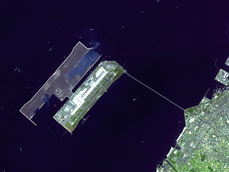 Kansai International Airport Island, Osaka Bay, Japan Kansai International Airport Island, Osaka Bay, Japan