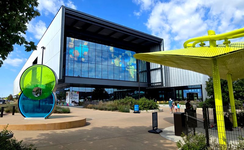 Kiewit Luminarium, Omaha, Nebraska