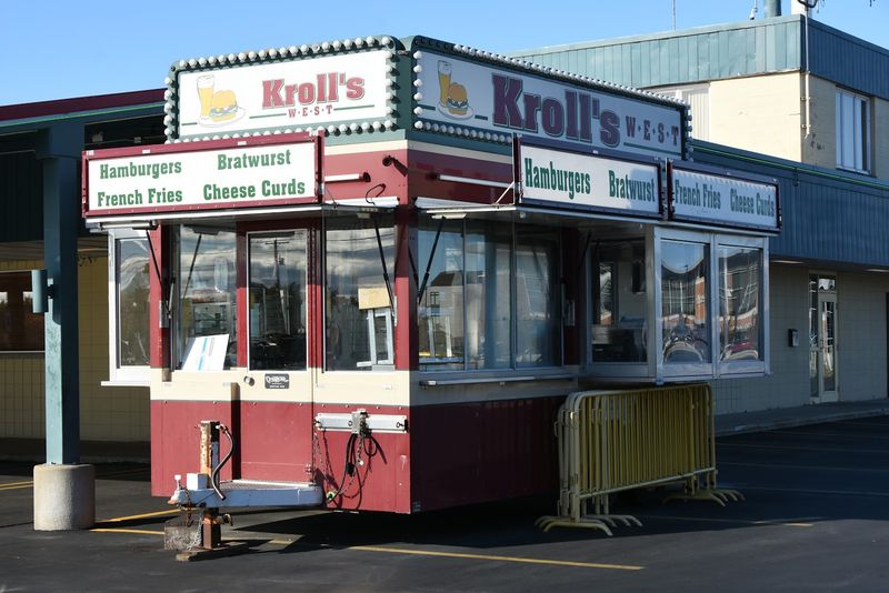 Kroll's West, Green Bay