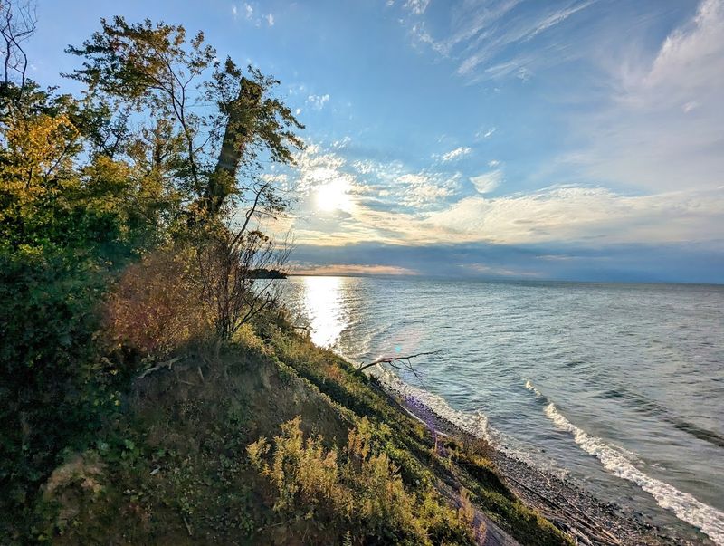 Lake Erie Bluffs Boardwalk – Perry