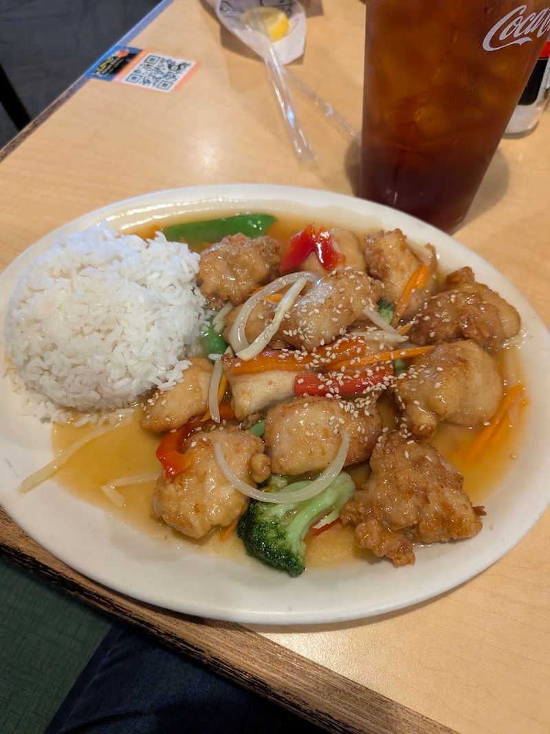 Leong's Asian Diner, Springfield, Missouri