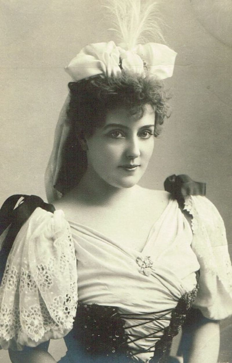 Lillian Russell, The Stage Beauty Who Became A National Obsession