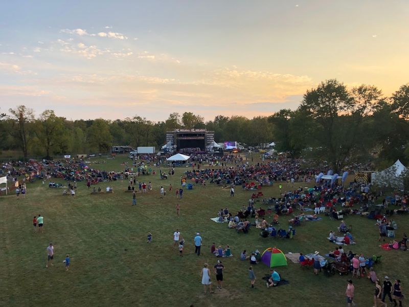 Live Music, Art Fairs, and Outdoor Movies Under the Missouri Sky