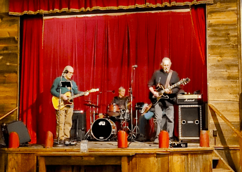 Live Music, Locals, and a Dance Floor With a Long Memory Live Music, Locals, and a Dance Floor With a Long Memory