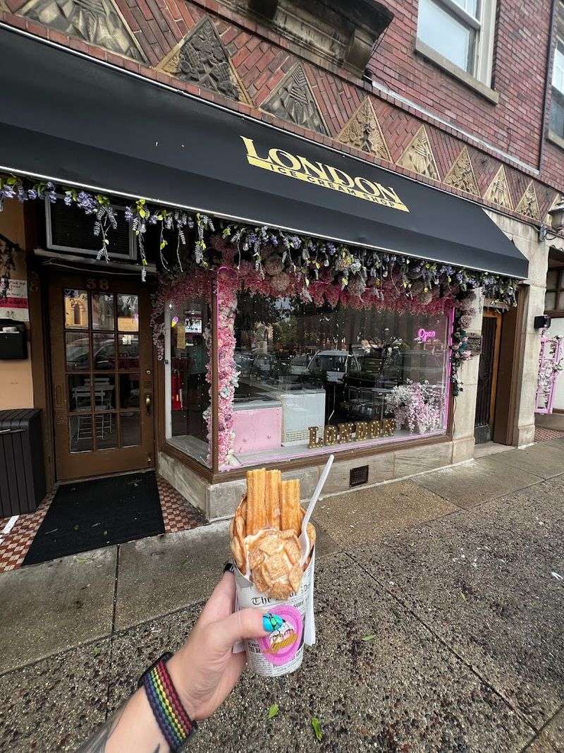 London Ice Cream Shop — Riverside London Ice Cream Shop — Riverside