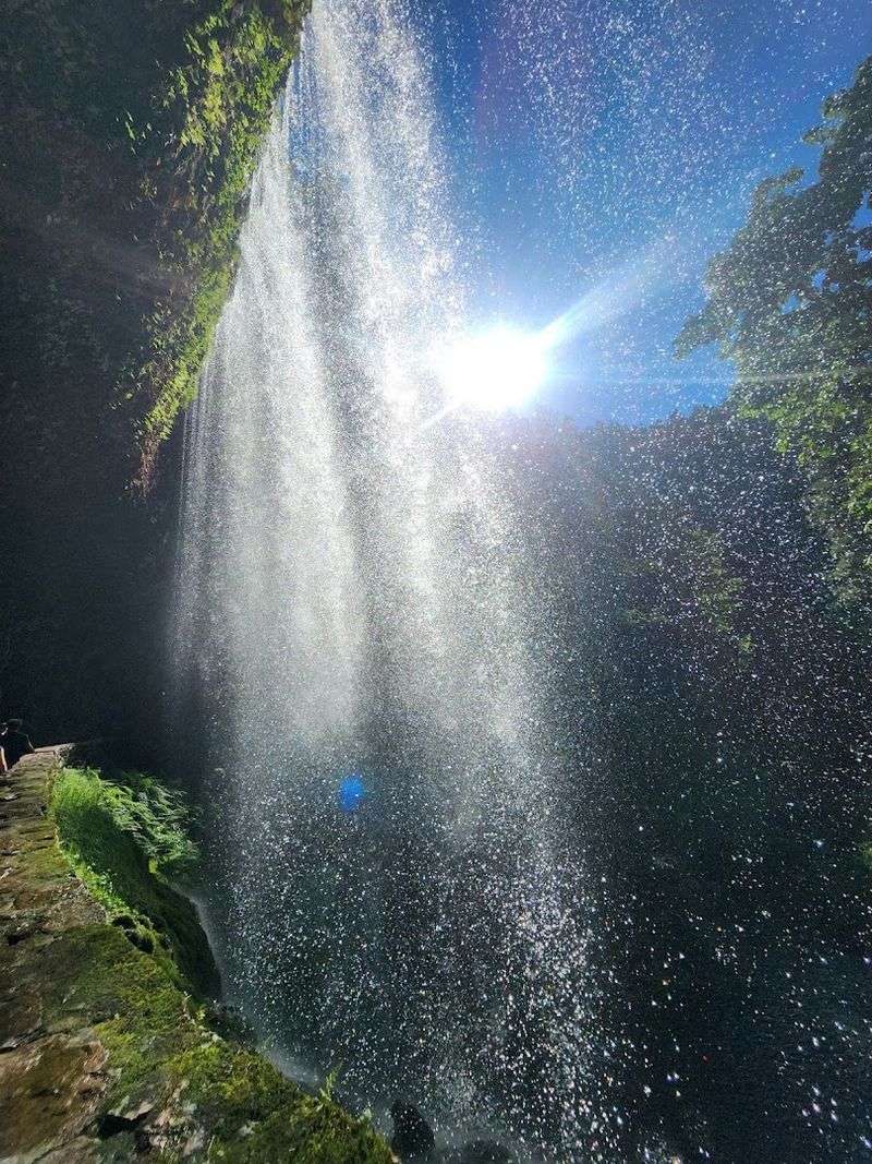 Lower South Falls: The Underrated Walk-Behind Gem Lower South Falls: The Underrated Walk-Behind Gem