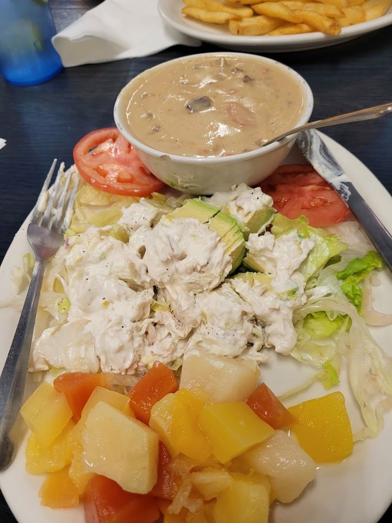 Lunch Deserves Its Own Moment Here Lunch Deserves Its Own Moment Here