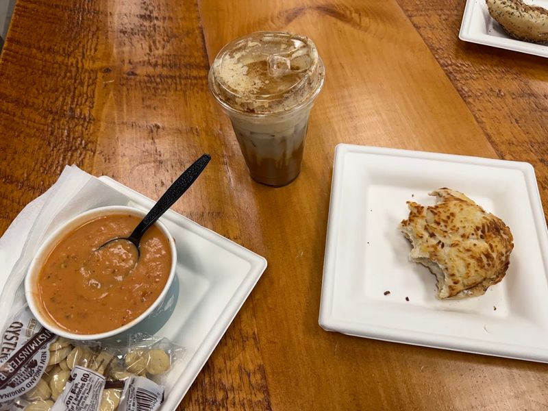Lunch That Goes Well Beyond Typical Café Fare Lunch That Goes Well Beyond Typical Café Fare