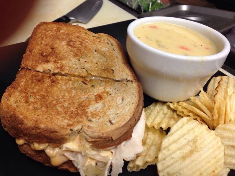 Lunch and Dinner Options Worth the Second Visit Lunch and Dinner Options Worth the Second Visit