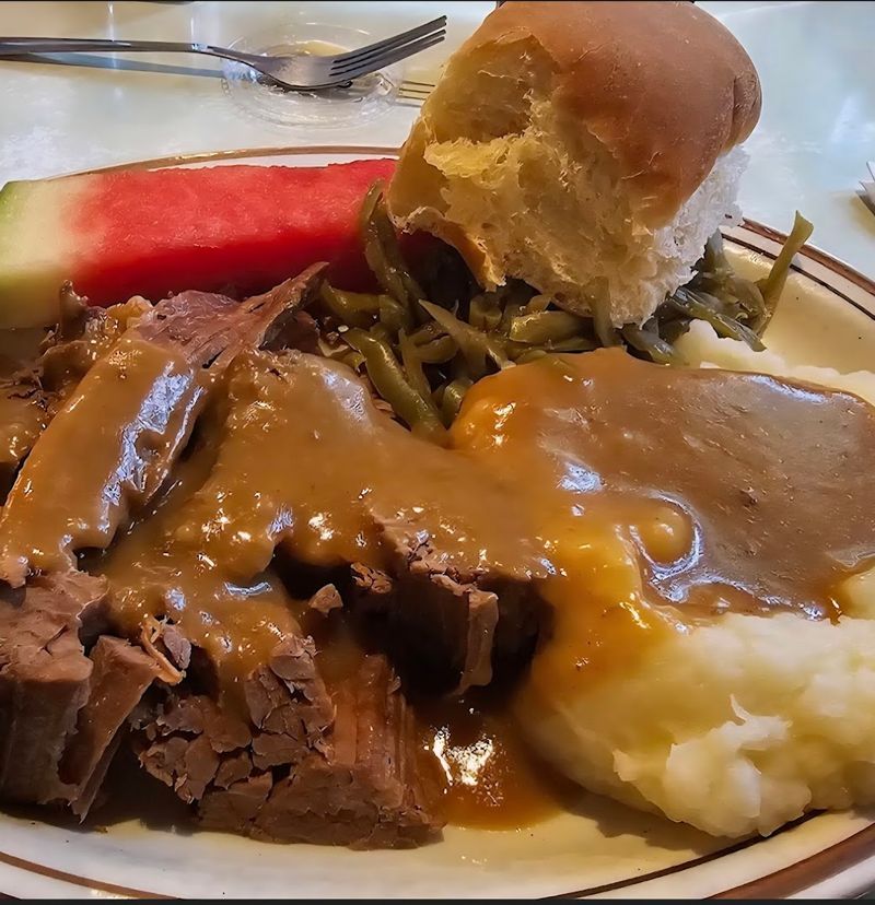 Lunch and Dinner Specials Worth Planning Around Lunch and Dinner Specials Worth Planning Around