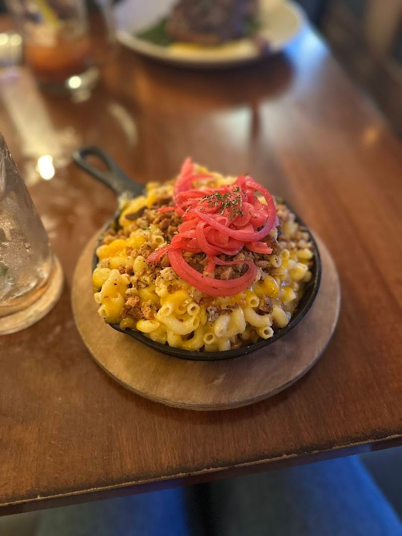 Mac and Cheese That Earns Its Place on the Menu Mac and Cheese That Earns Its Place on the Menu