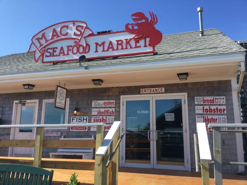 Mac's On the Pier, Wellfleet, MA