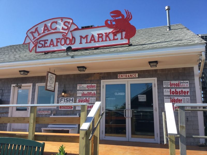Mac's On the Pier, Wellfleet