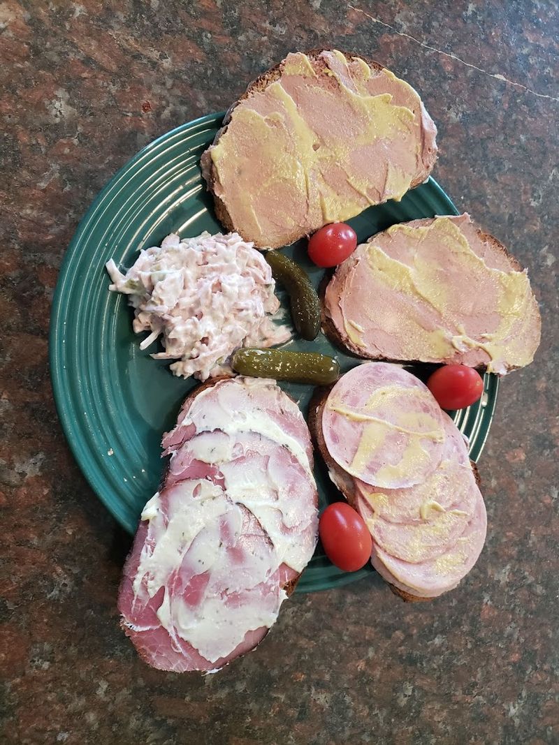 Made-to-Order Sandwiches That Use Every Great Ingredient in the Shop