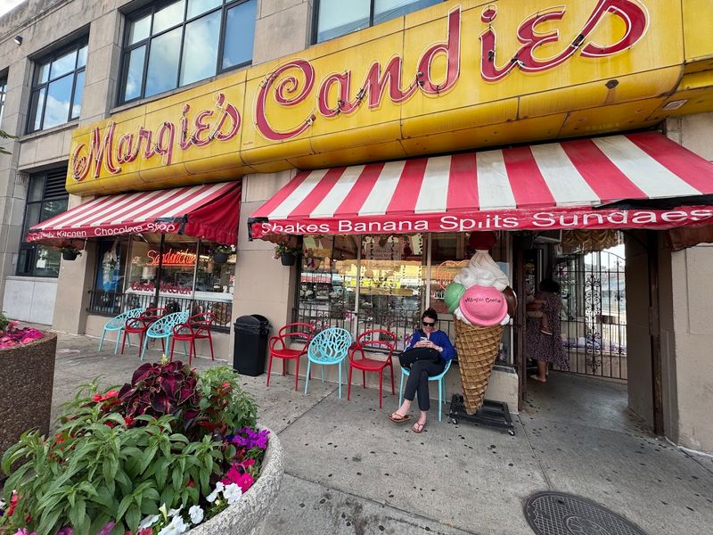 Margie's Candies — Chicago Margie's Candies — Chicago