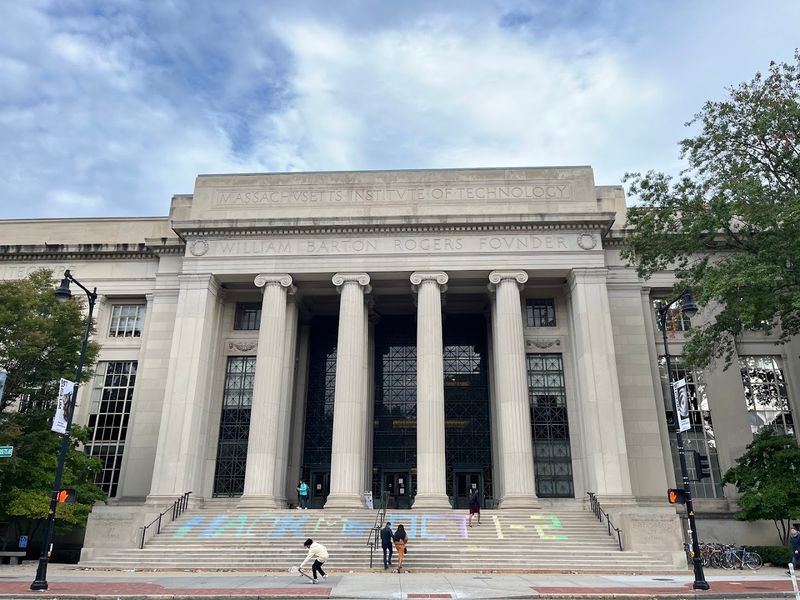 Massachusetts Institute of Technology (MIT) – Cambridge, Massachusetts Massachusetts Institute of Technology (MIT) – Cambridge, Massachusetts
