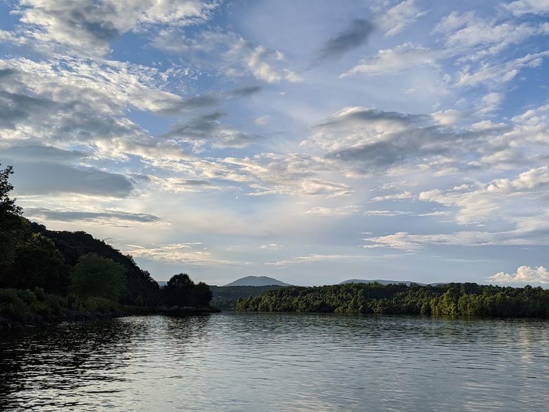 Melton Hill Lake and the Joy of Lakeside Living Melton Hill Lake and the Joy of Lakeside Living