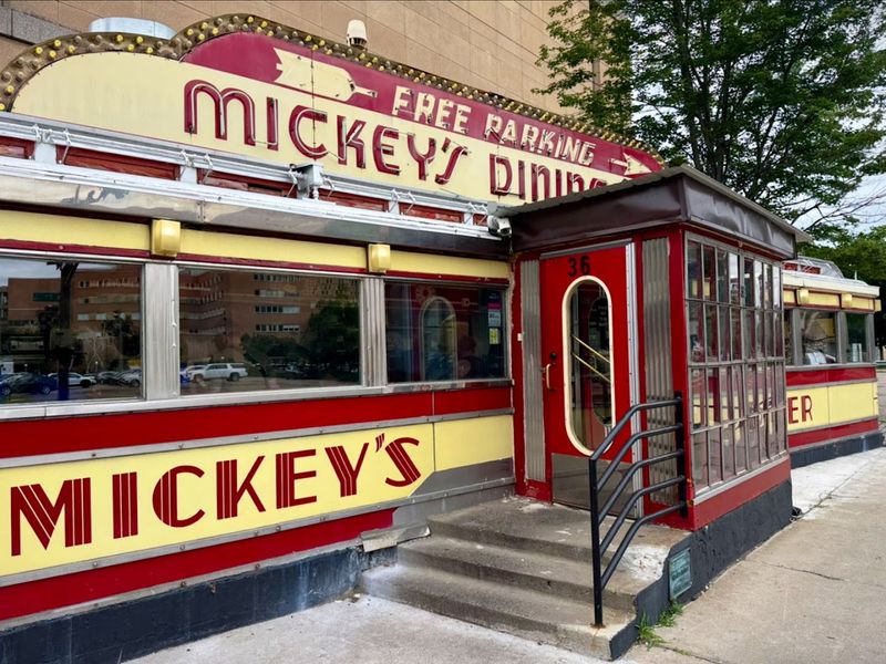 Mickey's Dining Car, St. Paul, Minnesota Mickey's Dining Car, St. Paul, Minnesota