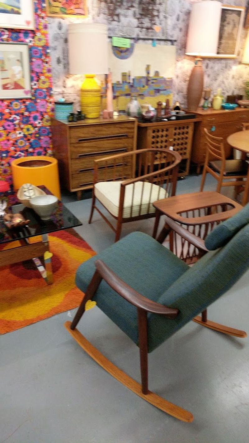 Mid-Century Furniture That Turns Heads Mid-Century Furniture That Turns Heads